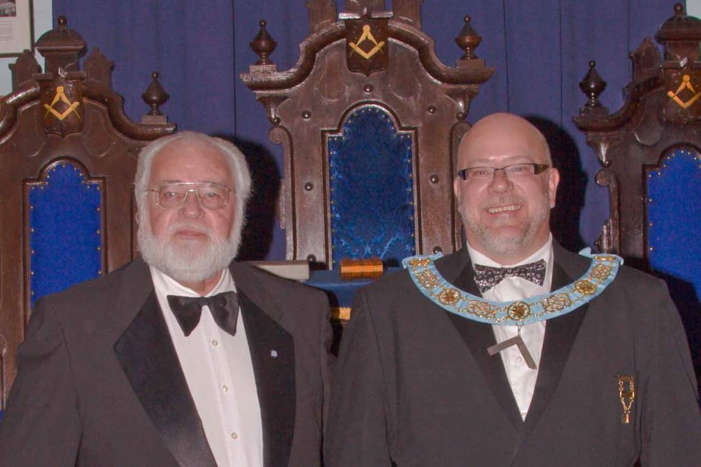 2004_Chris_and_Jack_Hogg