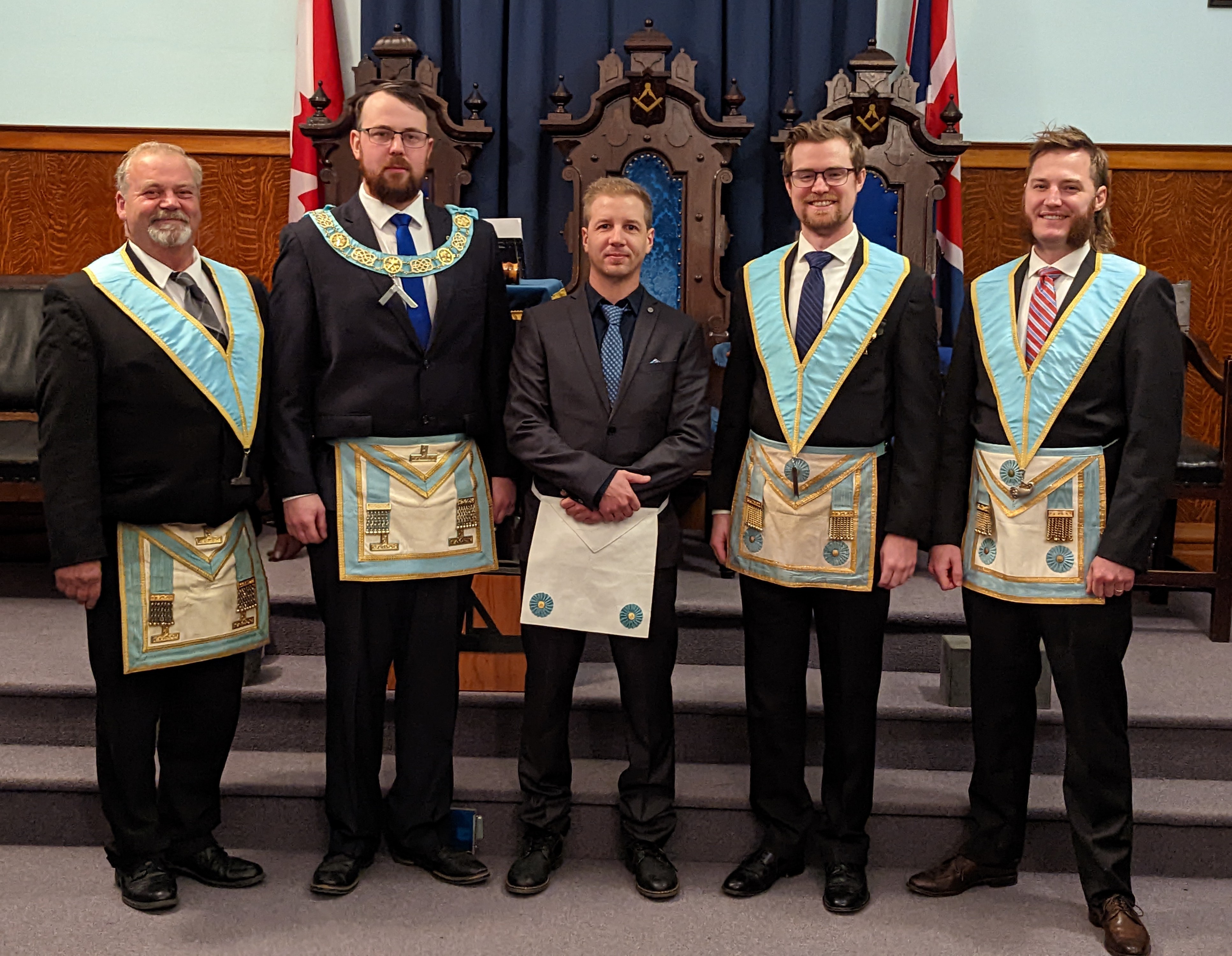 PXL_20221126_1524369272